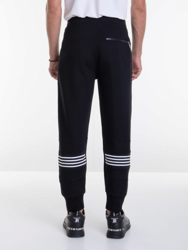 dz7374 adidas
