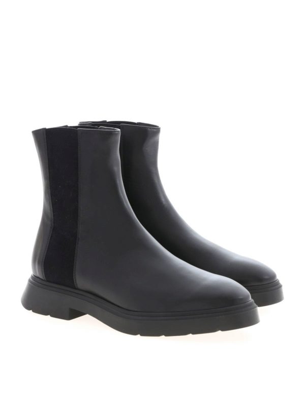 stuart weitzman chelsea boots