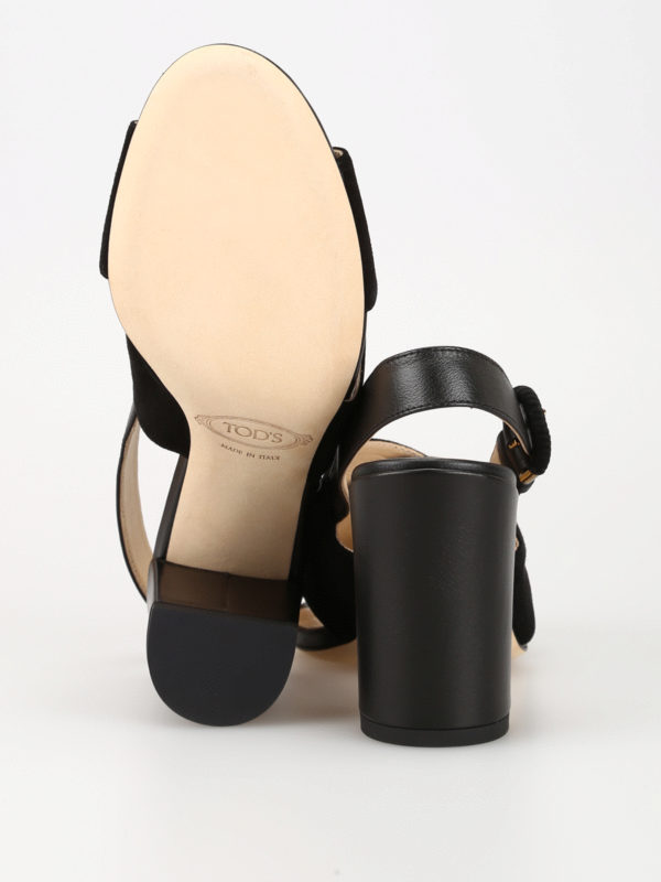 tods black sandals