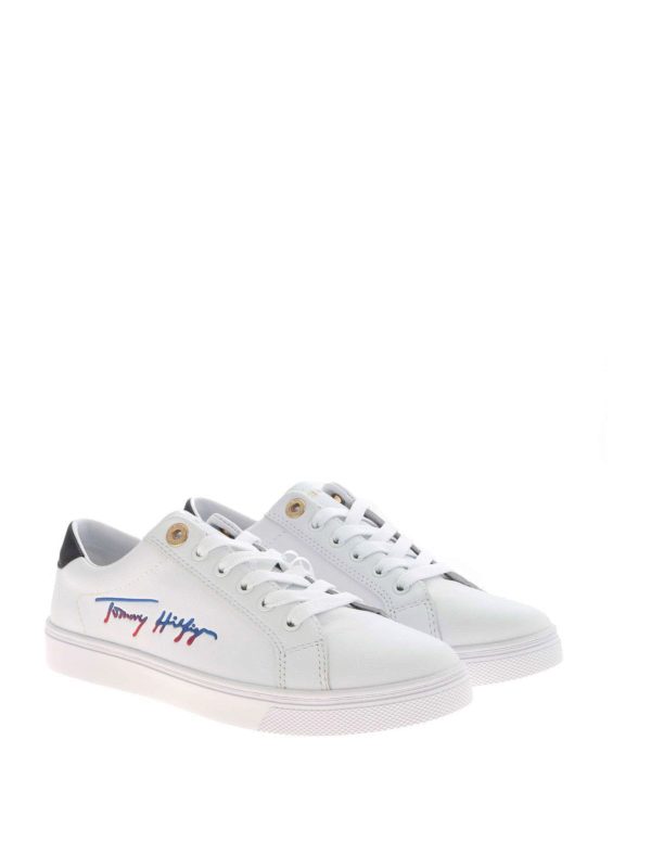 Trainers Tommy Hilfiger - Logo signature sneakers in white - FW0FW05543YBR