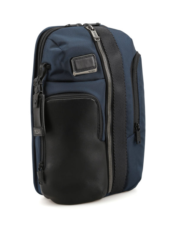 tumi smith sling bag