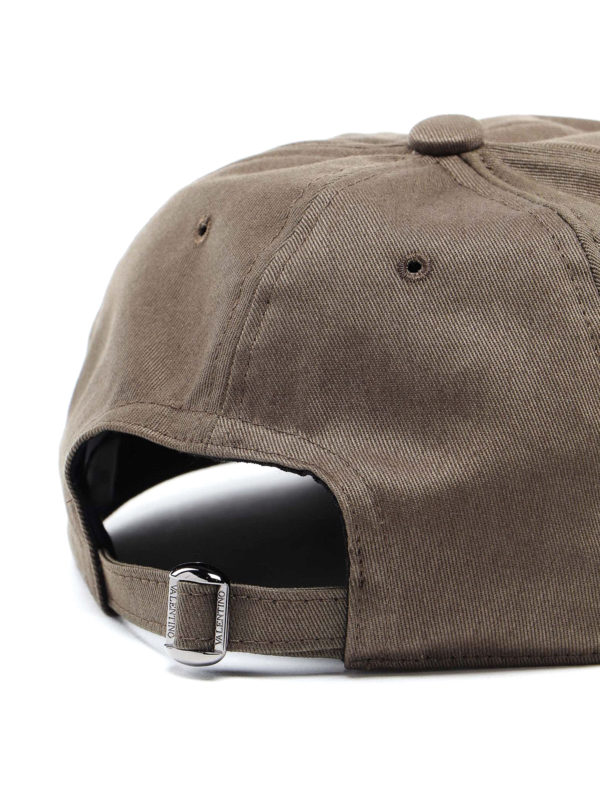 Undercover baseball cap 
