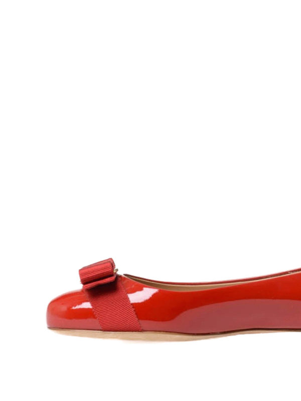 salvatore ferragamo red flats