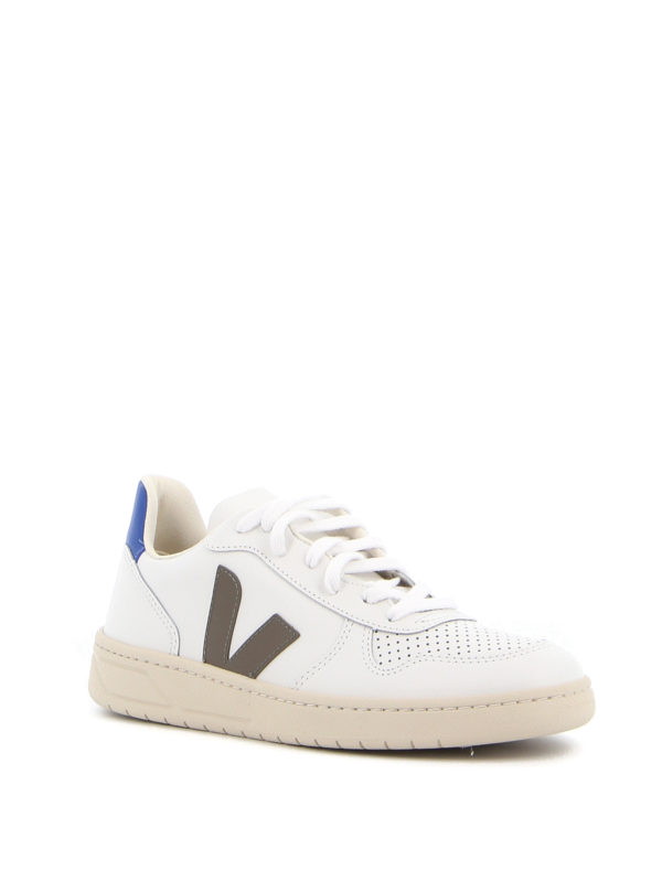 trainers with v on side