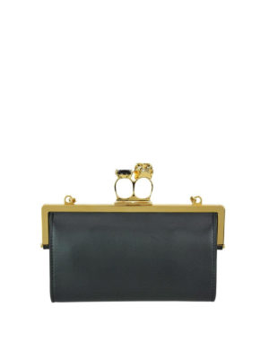 ALEXANDER MCQUEEN: pochette - Clutch in pelle nera con anello Skull oro