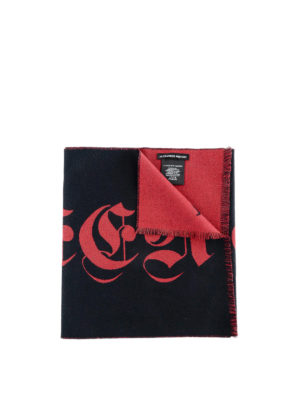 ALEXANDER MCQUEEN: sciarpe e foulard - Sciarpa in lana con logo gotico