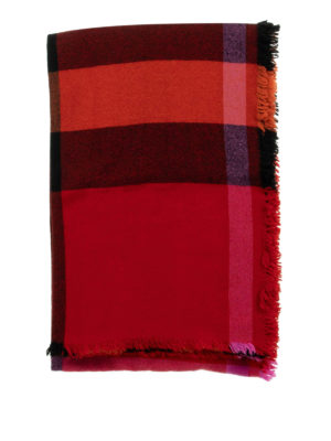 BURBERRY: sciarpe e foulard - Sciarpa rossa in cashmere e lana con frange