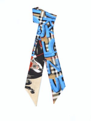 BURBERRY: sciarpe e foulard - Sciarpa sottile in seta tartan con cavalli