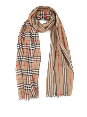BURBERRY: sciarpe e foulard - Sciarpa in garza a righe e tartan
