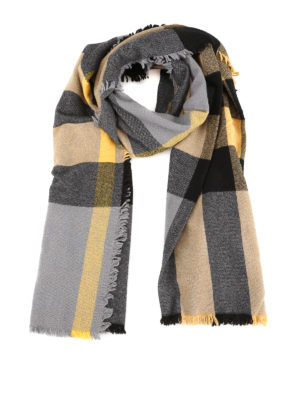 BURBERRY: sciarpe e foulard - Sciarpa in lana e cashmere con motivo Tartan