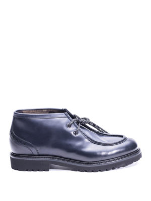 Doucal's: tronchetti - Scarpe in pelle spazzolata con brogue