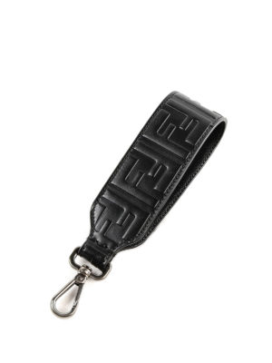 FENDI: portachiavi - Portachiavi in pelle nera iconico motivo FF