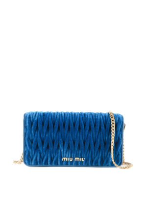 MIU MIU: pochette - Clutch cobalto in velluto matelassé