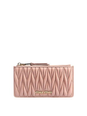 MIU MIU: portafogli - Portacarte in nappa matelassé con cerniera