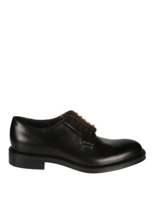PRADA: scarpe stringate - Derby stringate in pelle lucida