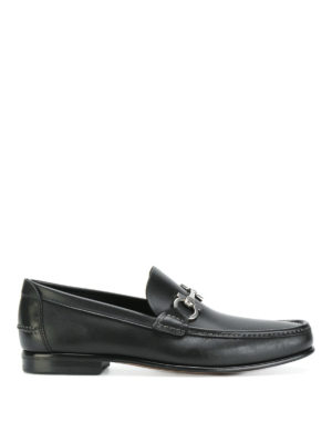 SALVATORE FERRAGAMO: Mocassini e slippers - Mocassini Fiordi in pelle nera con Gancini