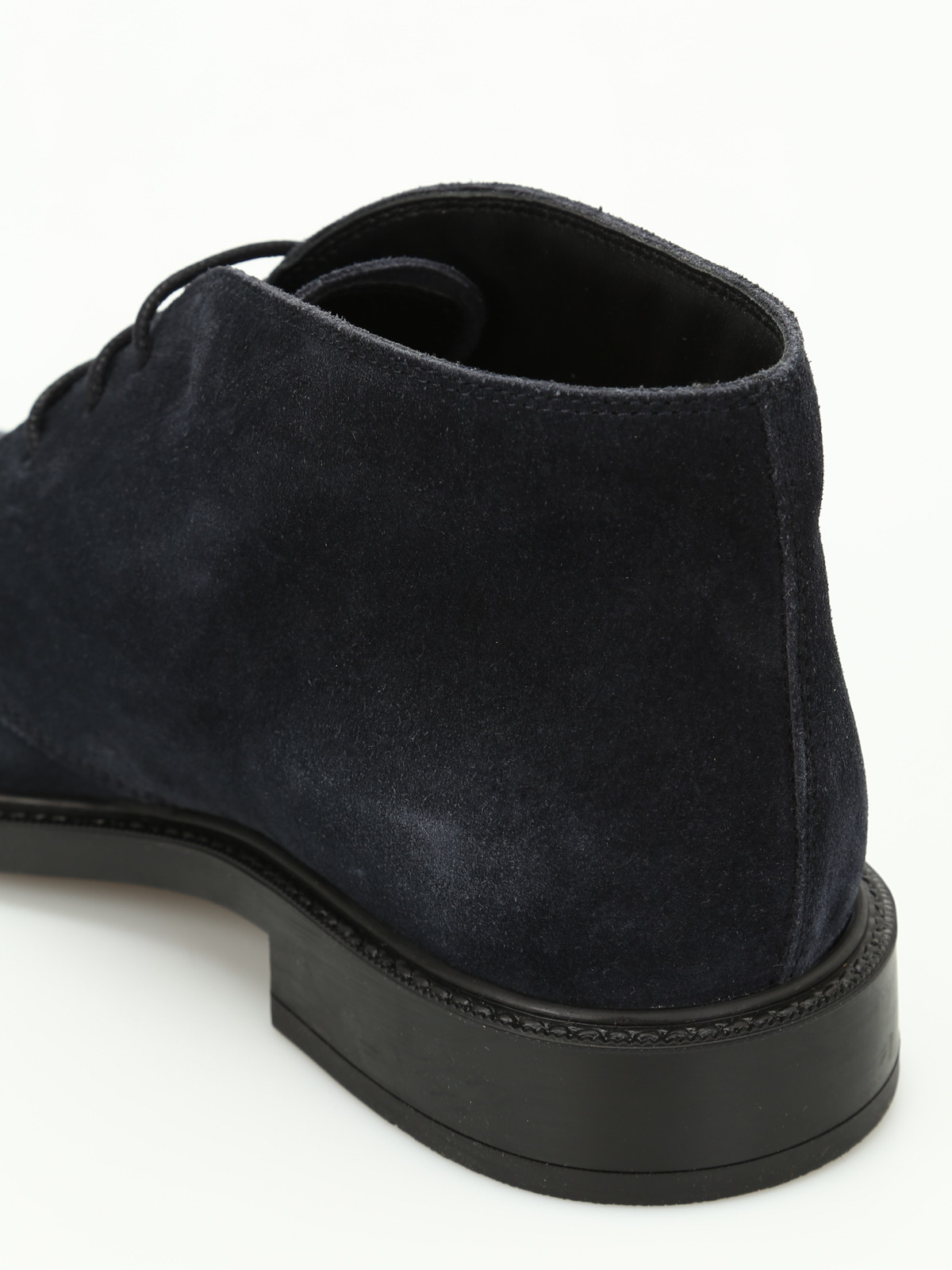 tods desert boots in suede