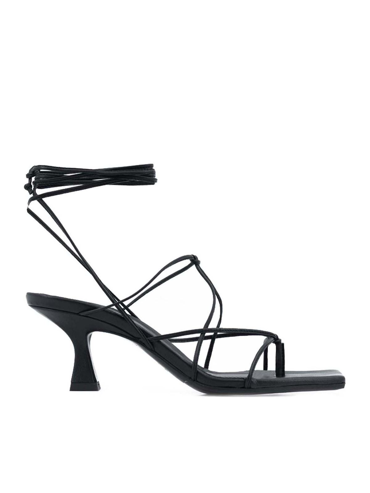 Sandals Vic Matiè - Leather sandals with laces in black - 1Z5808DBETTY101