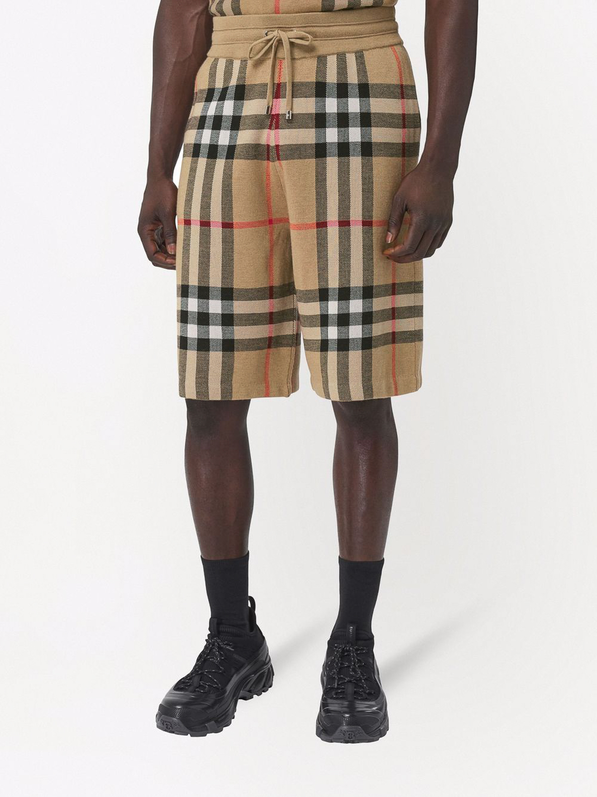 Trousers Shorts Burberry - Silk blend shorts - 8043572 | iKRIX.com