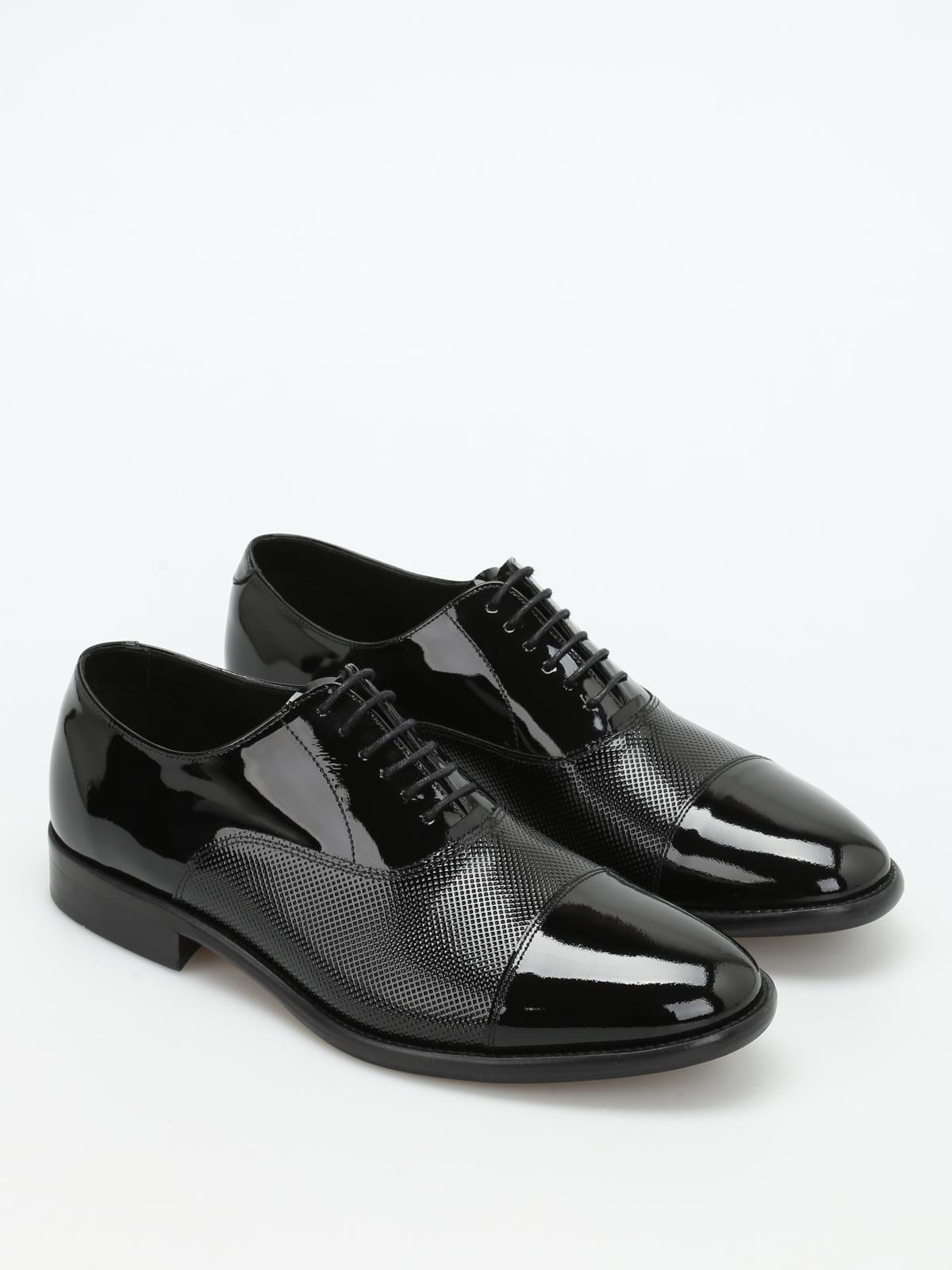 Textured patent leather Derby shoes 