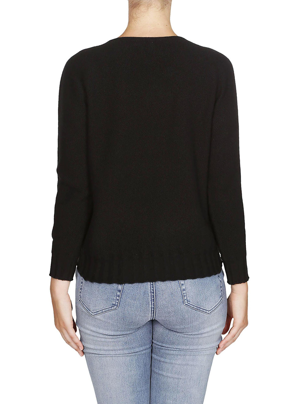 Black sweater with ribbed bottom 