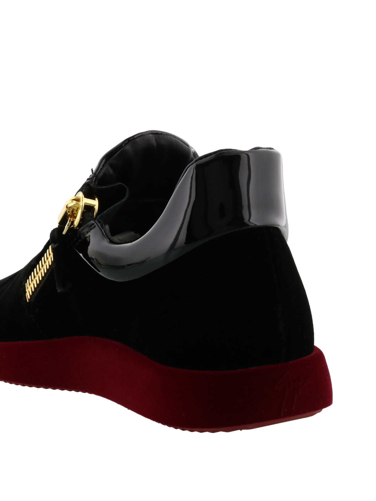 Burgundy sole black velvet sneakers 