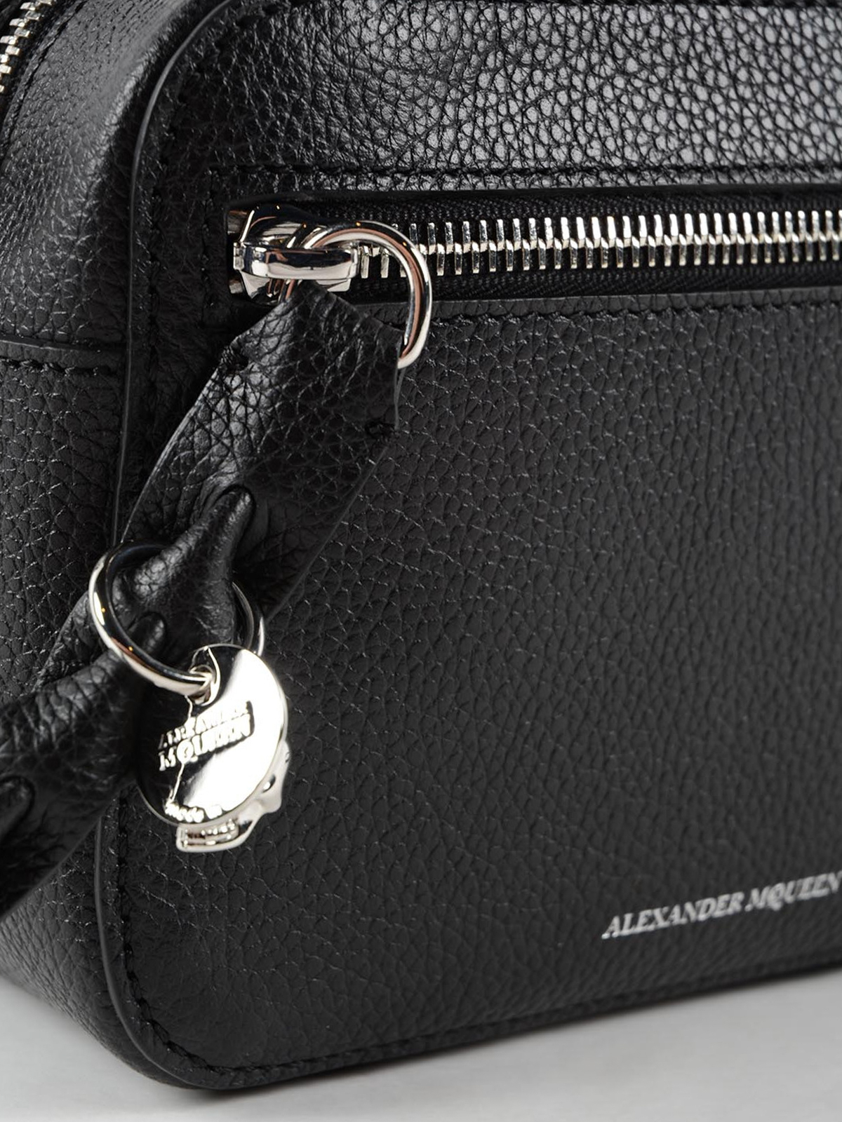 alexander mcqueen camera bolsa