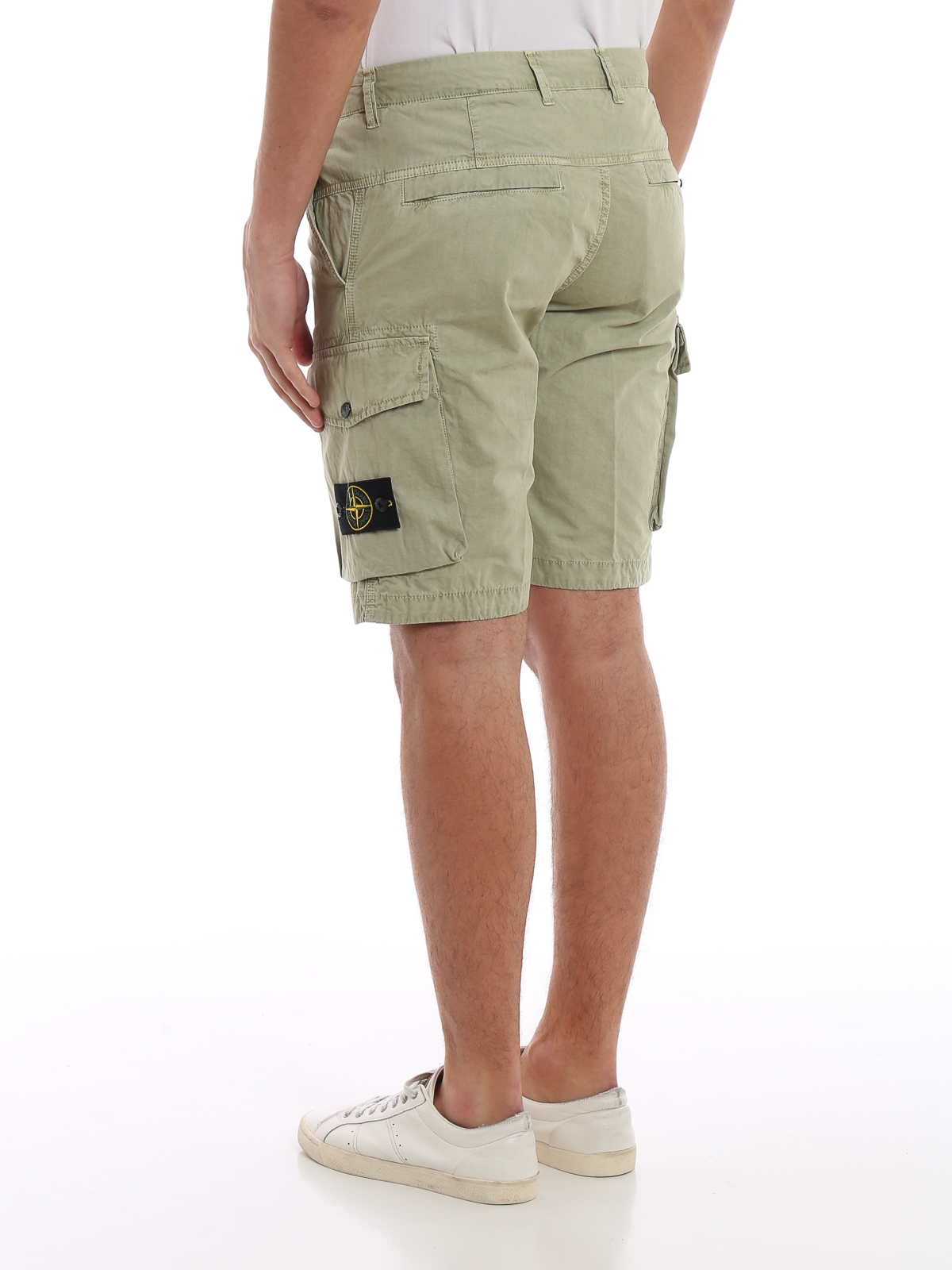 Trousers Shorts Stone Island - Cargo bermuda shorts - 7015L07WAV0155