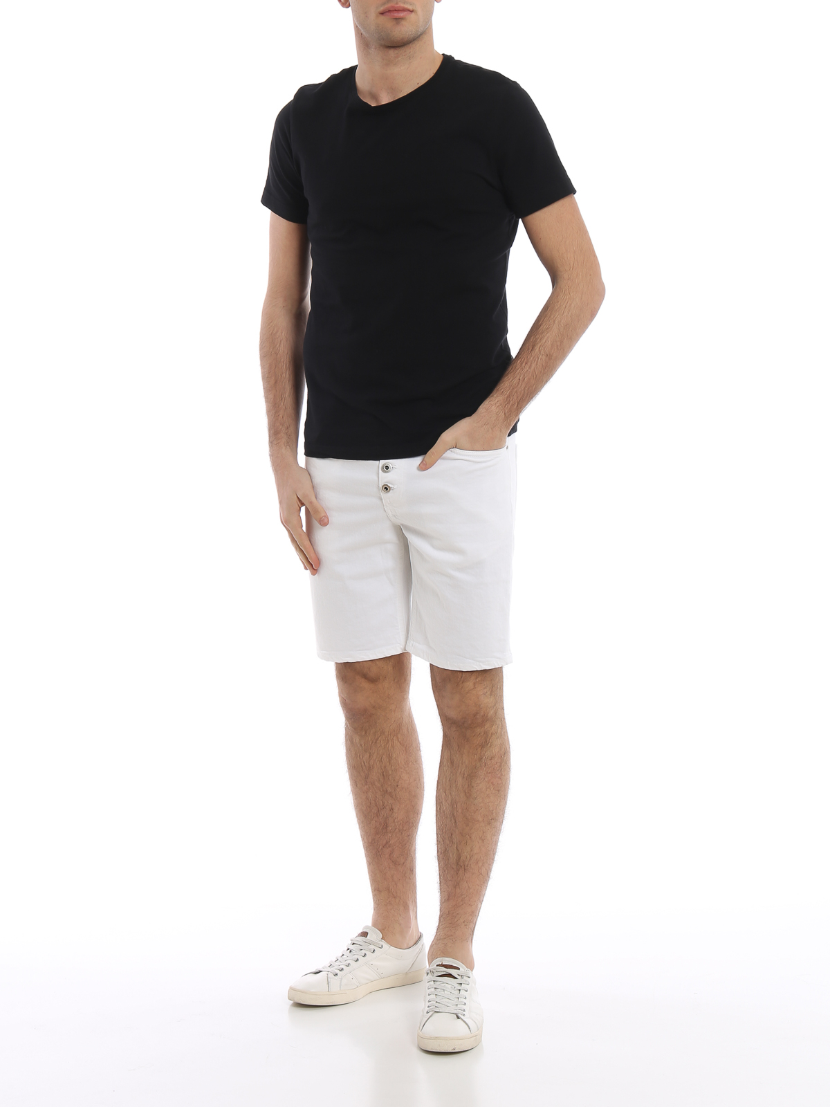 pantaloncini corti bianchi