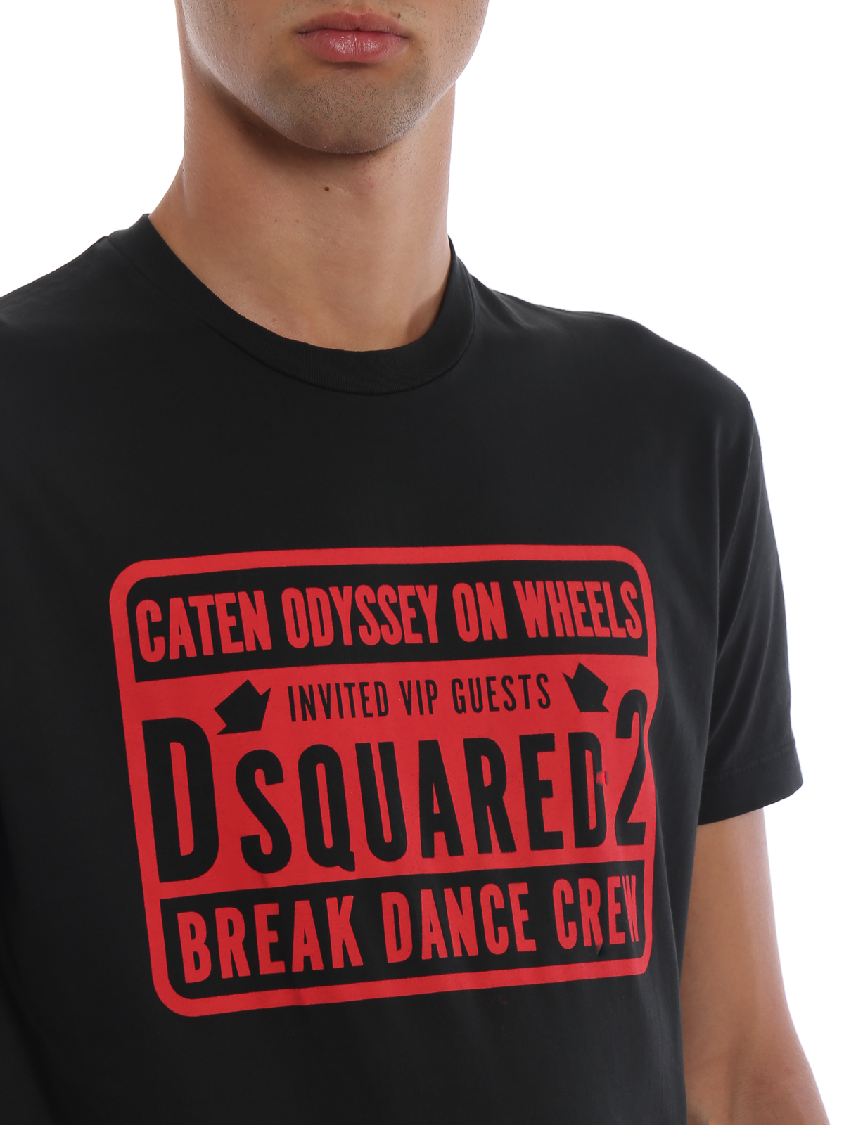 dsquared black and red t shirt