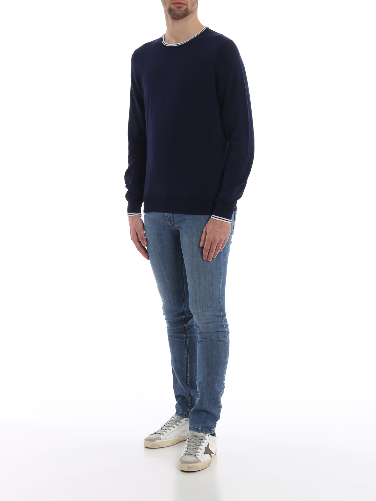 sweater with collar and cuffs