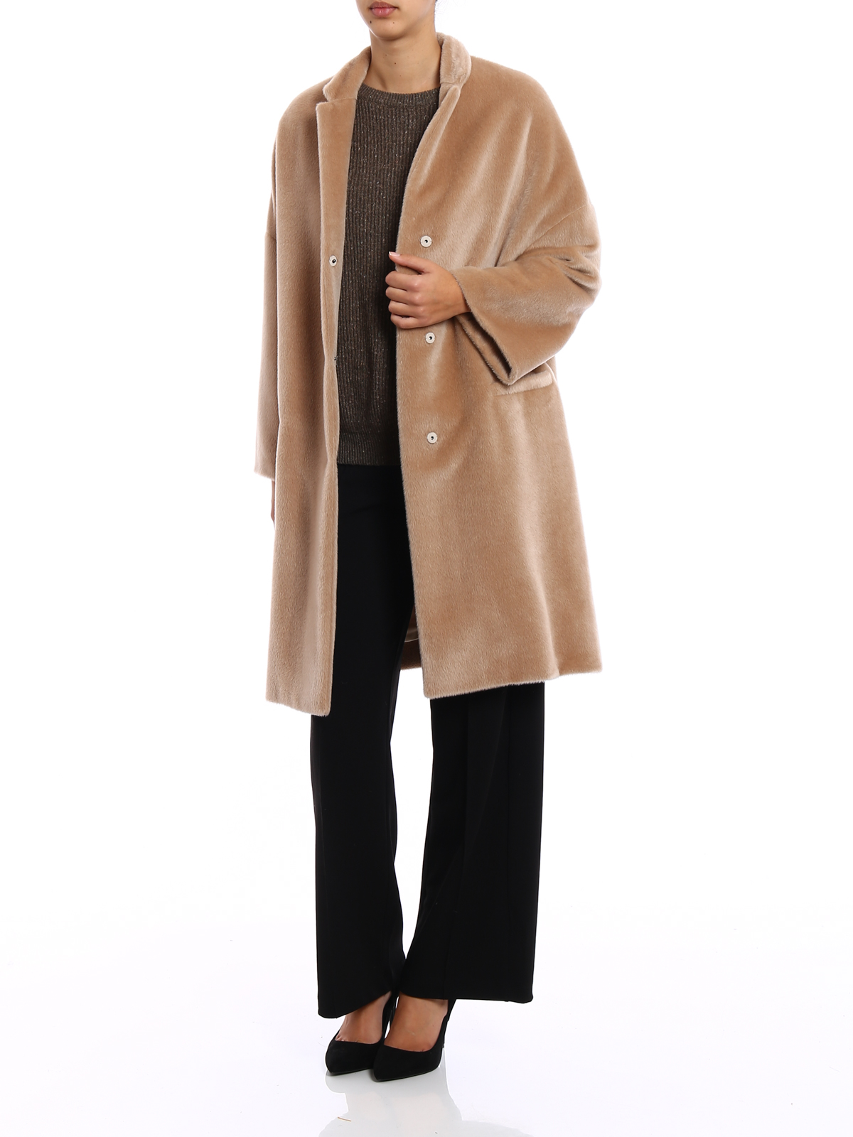Knee length coats Brunello Cucinelli - Fluffy embellished coat - MA5419130C3570