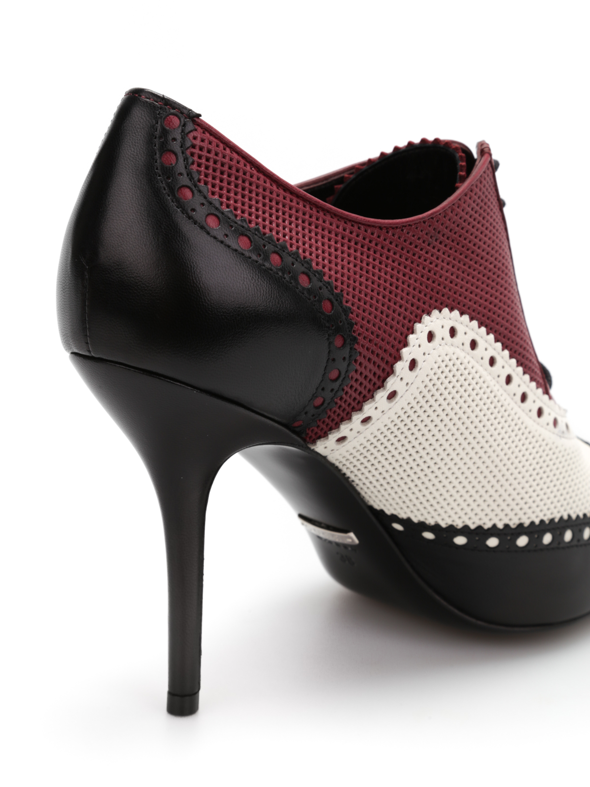 Gucci - Gia brogue lace-up heeled shoes - lace-ups shoes - 388945 C9DZ0 1081