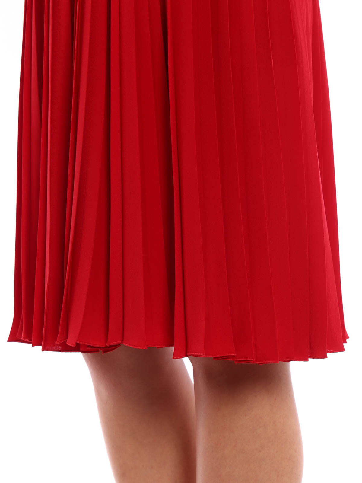 gucci red pleated skirt