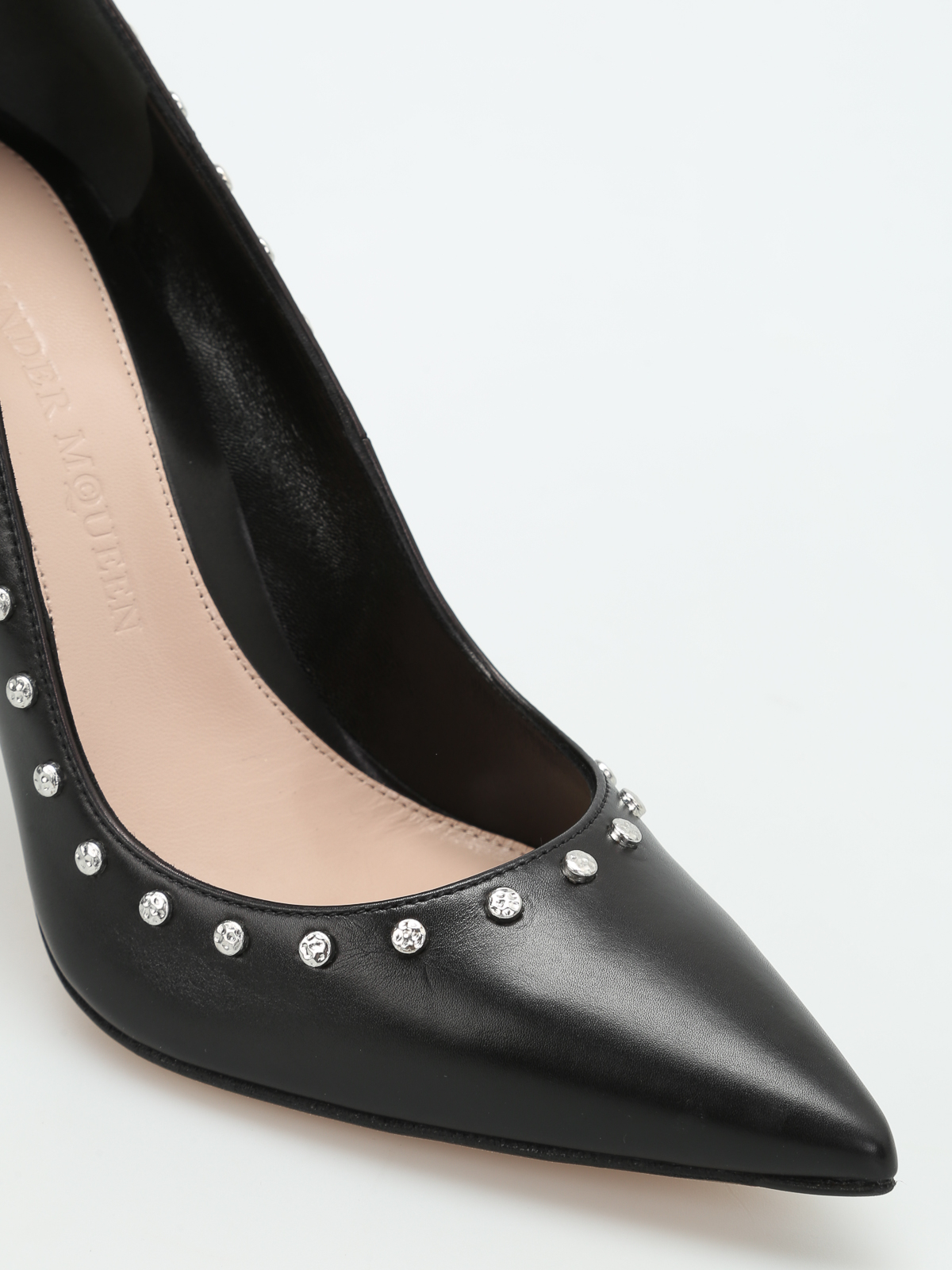 shoes Mcqueen - Studded leather pumps -