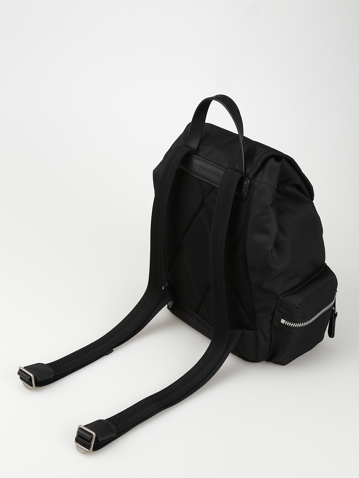 Actualizar 55+ imagen burberry black backpack - Abzlocal.mx