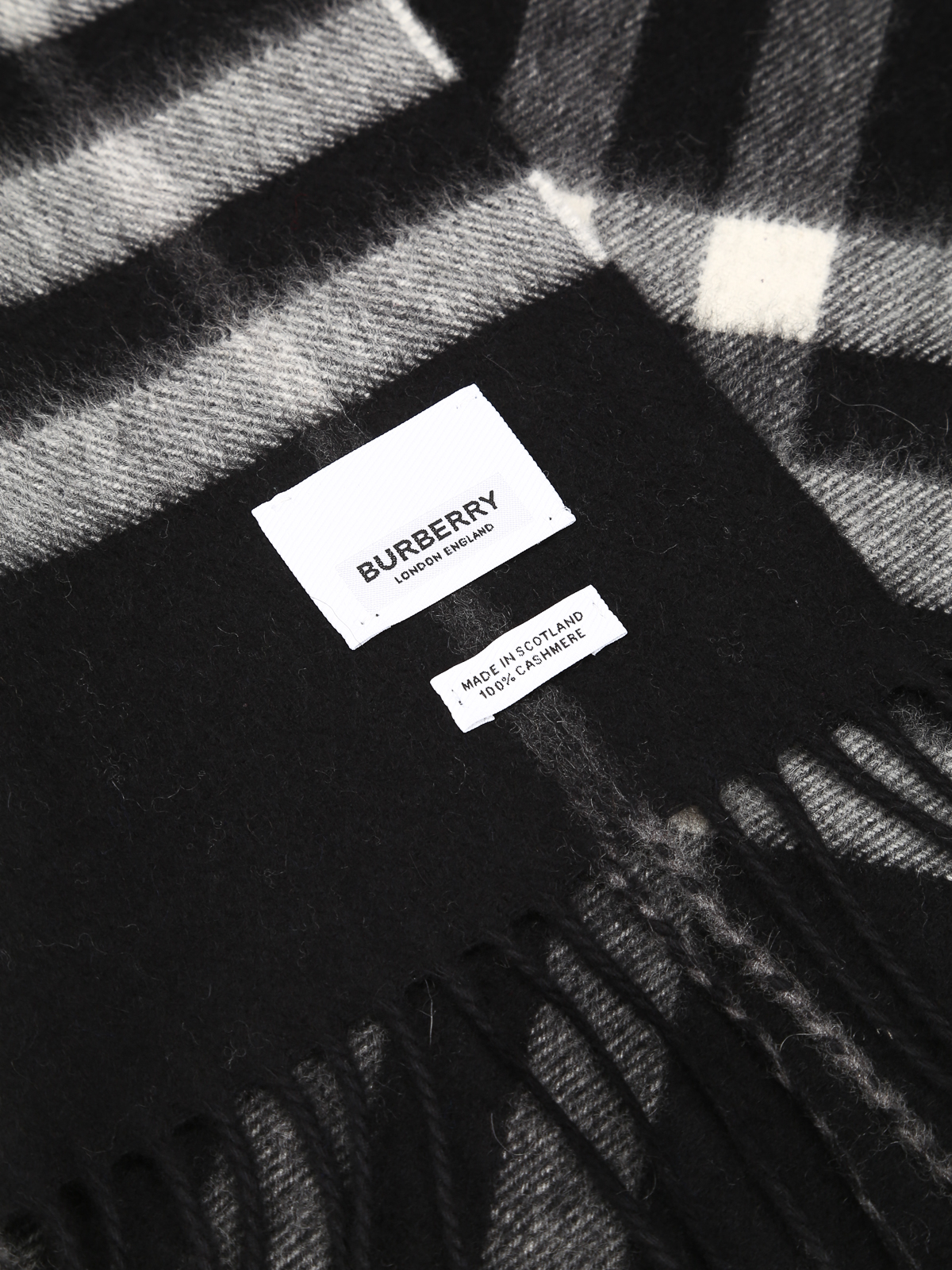 Scarves Burberry - Black and white Check cashmere scarf - 8015537
