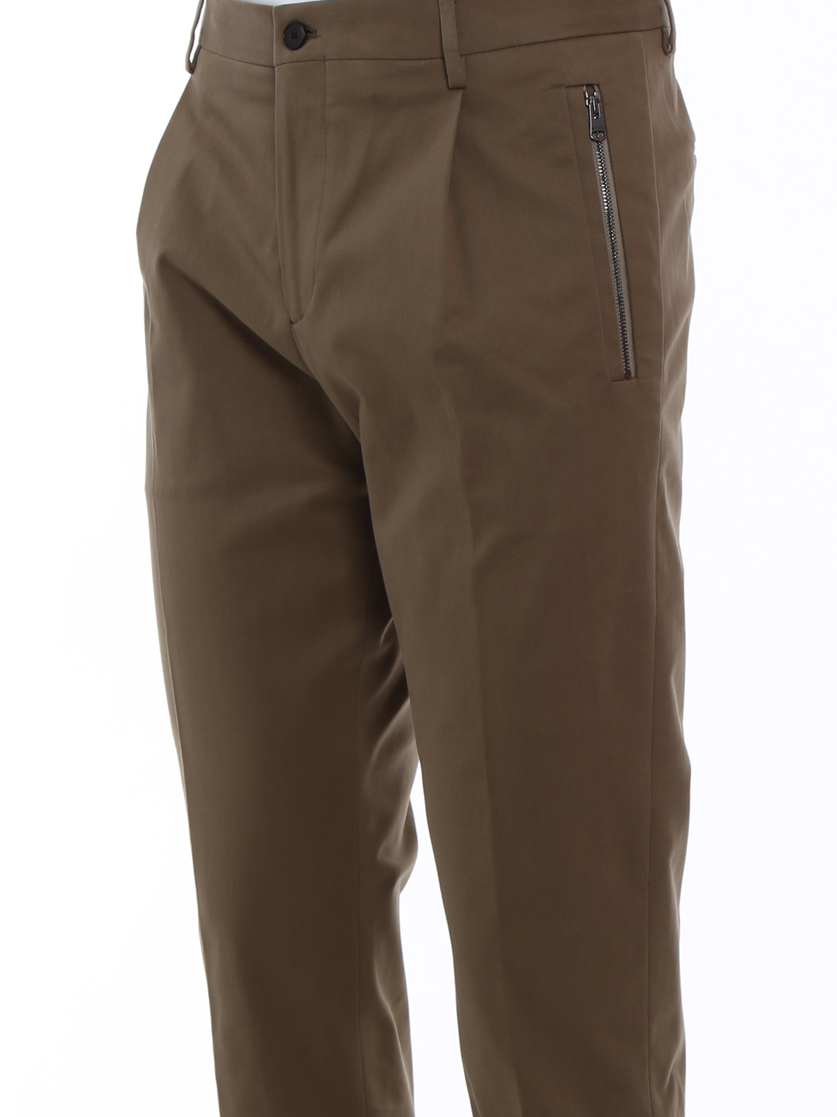 trousers with zip pockets