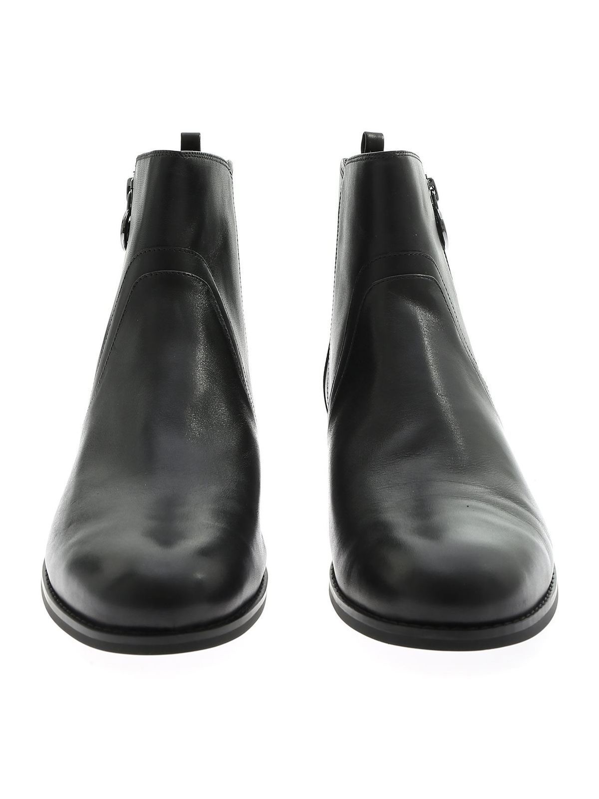 Michael Kors - Karsyn boots in black 
