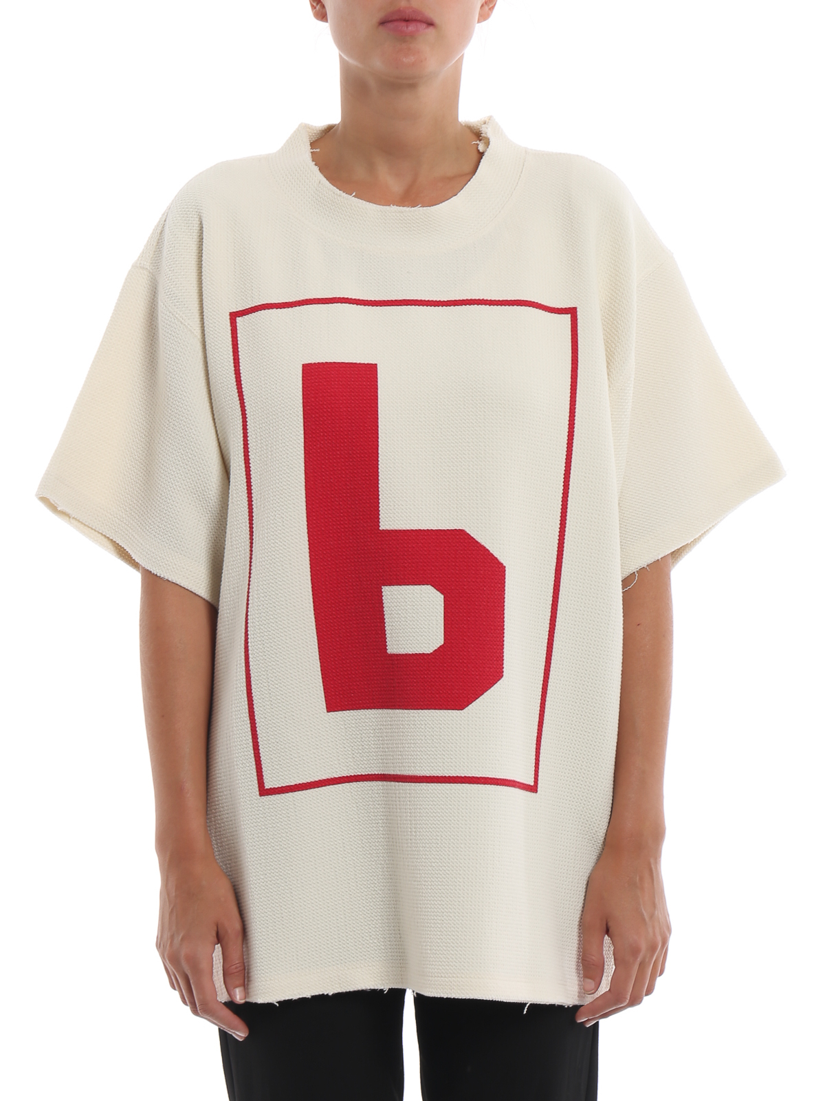 tee shirt b