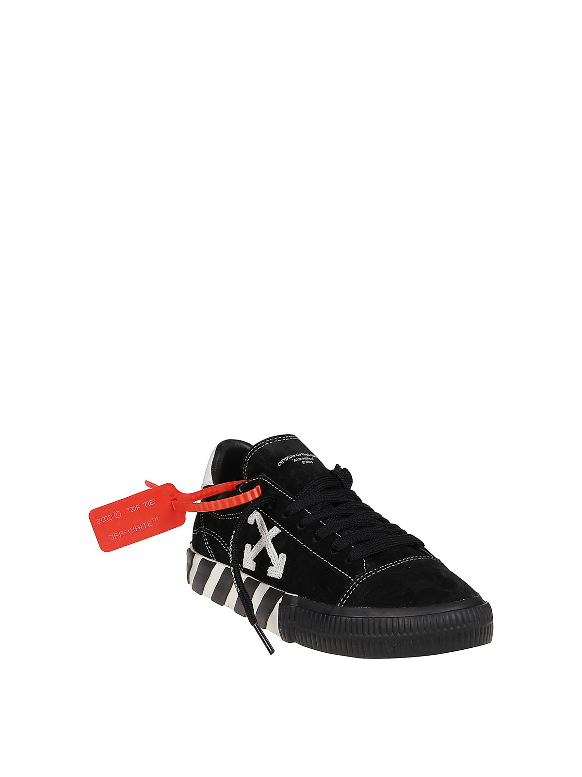 Trainers Off-White - New Arrow Low Vulcanized sneakers ...