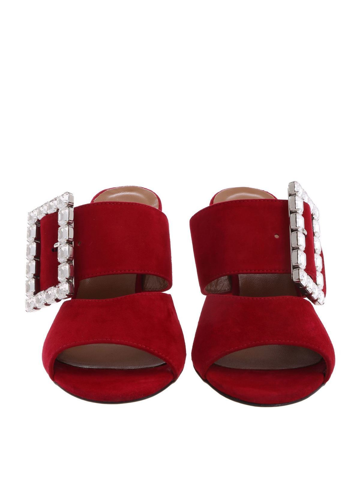 red mules shoes