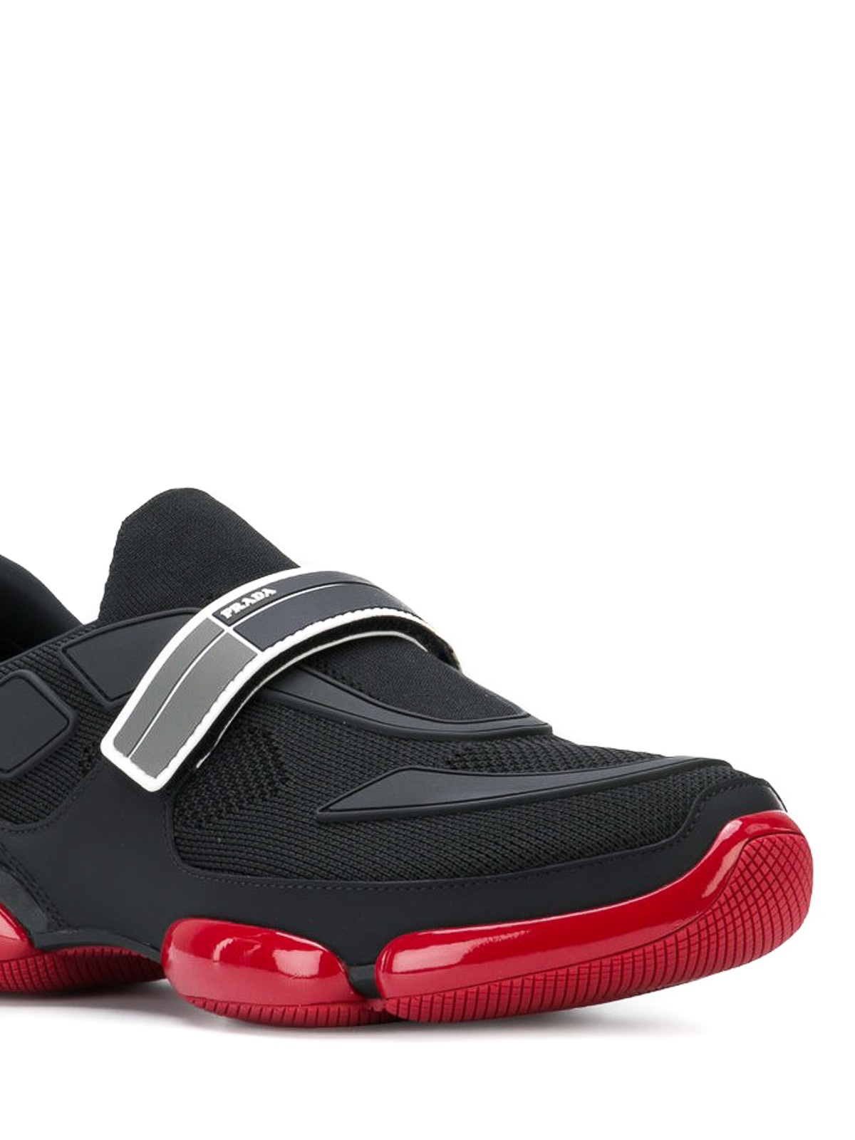 Introducir 67+ imagen black and red prada sneakers - Thcshoanghoatham ...