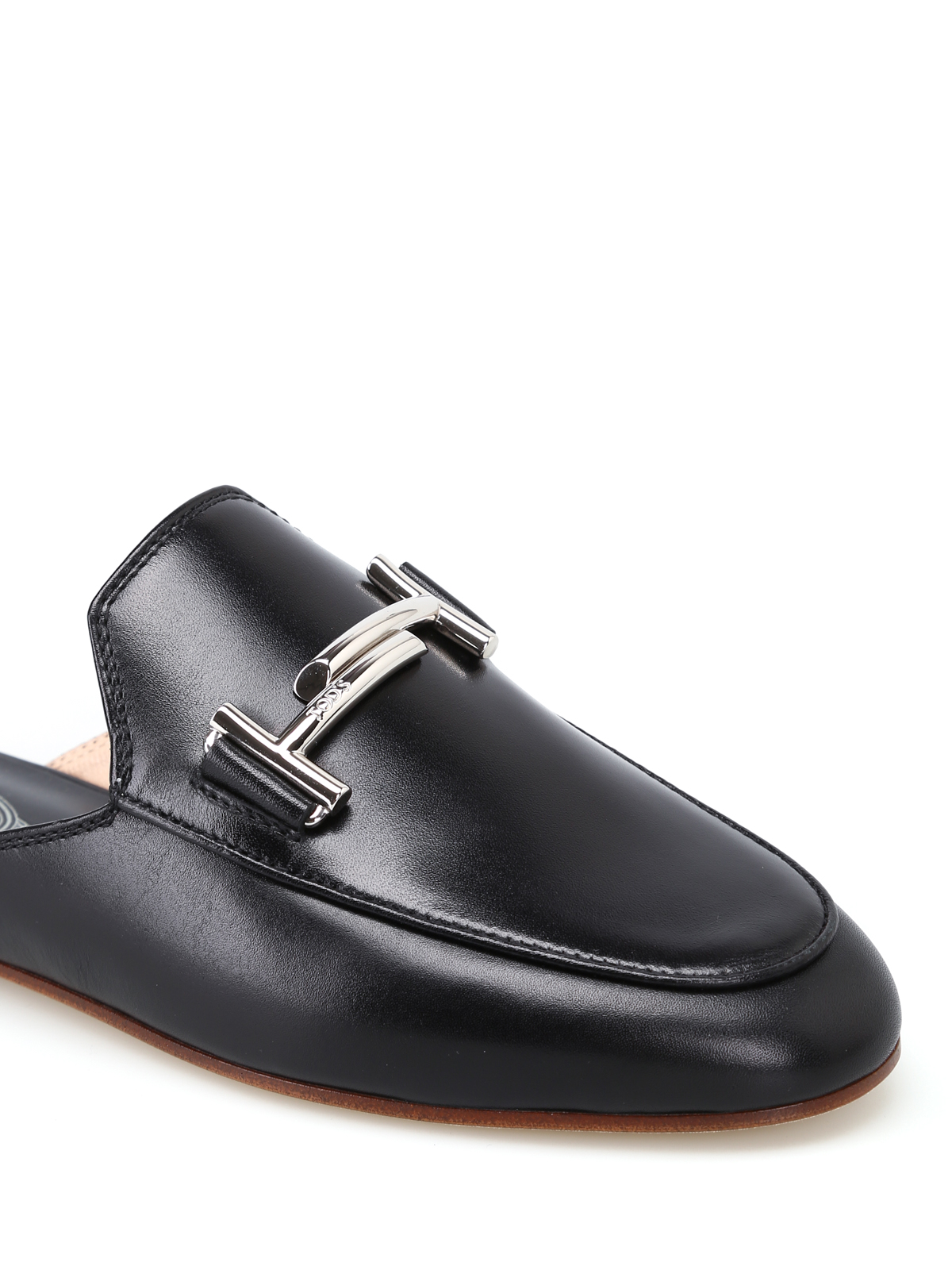 tod's mules in leather