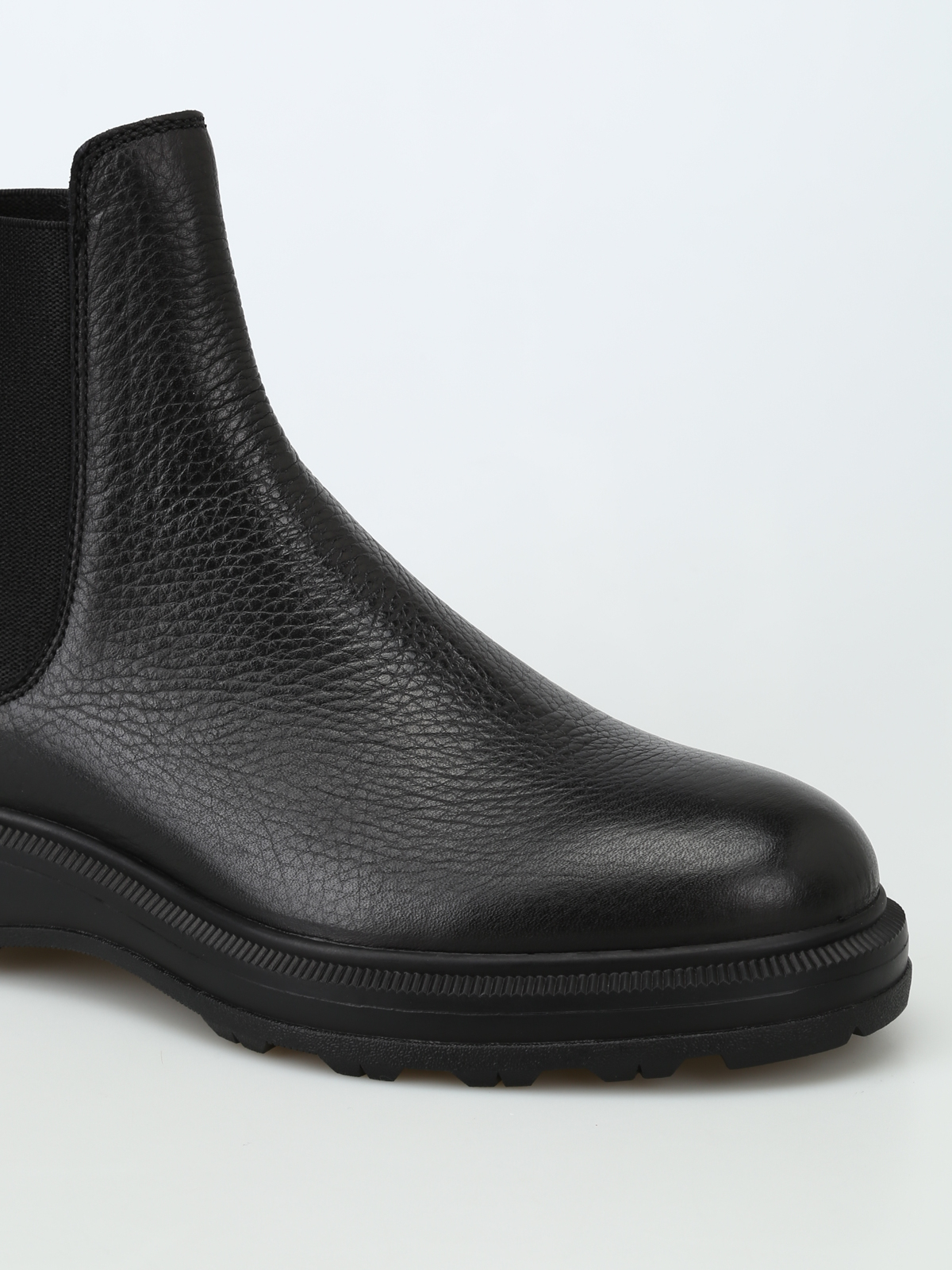 leather sole chelsea boots
