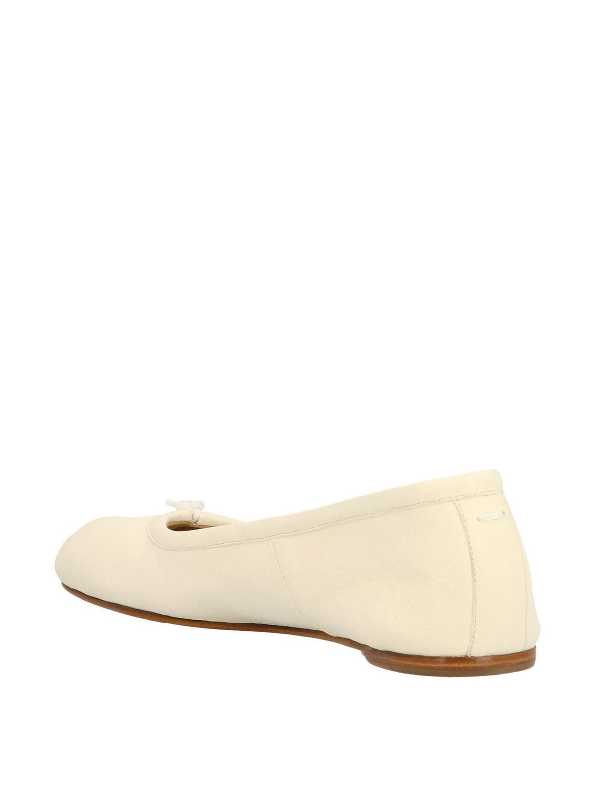 Flat shoes Maison Margiela - Tabi ballet flats in white ...