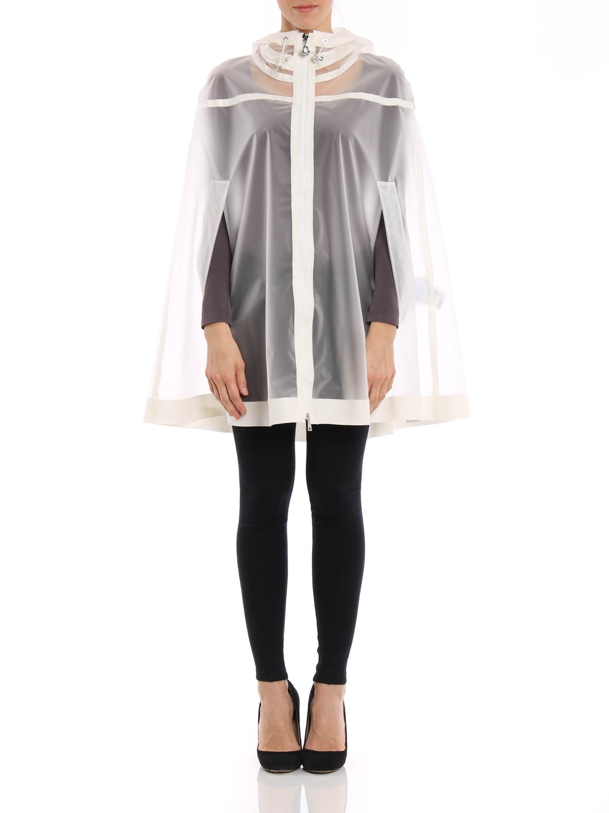 Moncler Capes & Ponchos en línea Moncler Capes & Ponchos en línea
