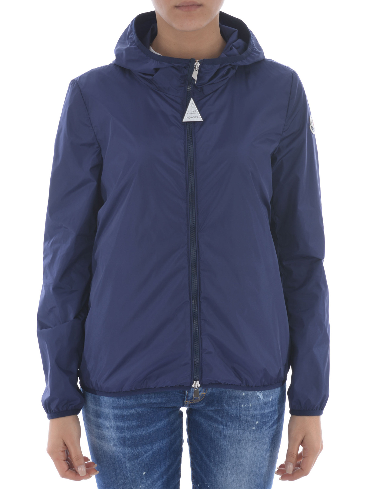 moncler vive