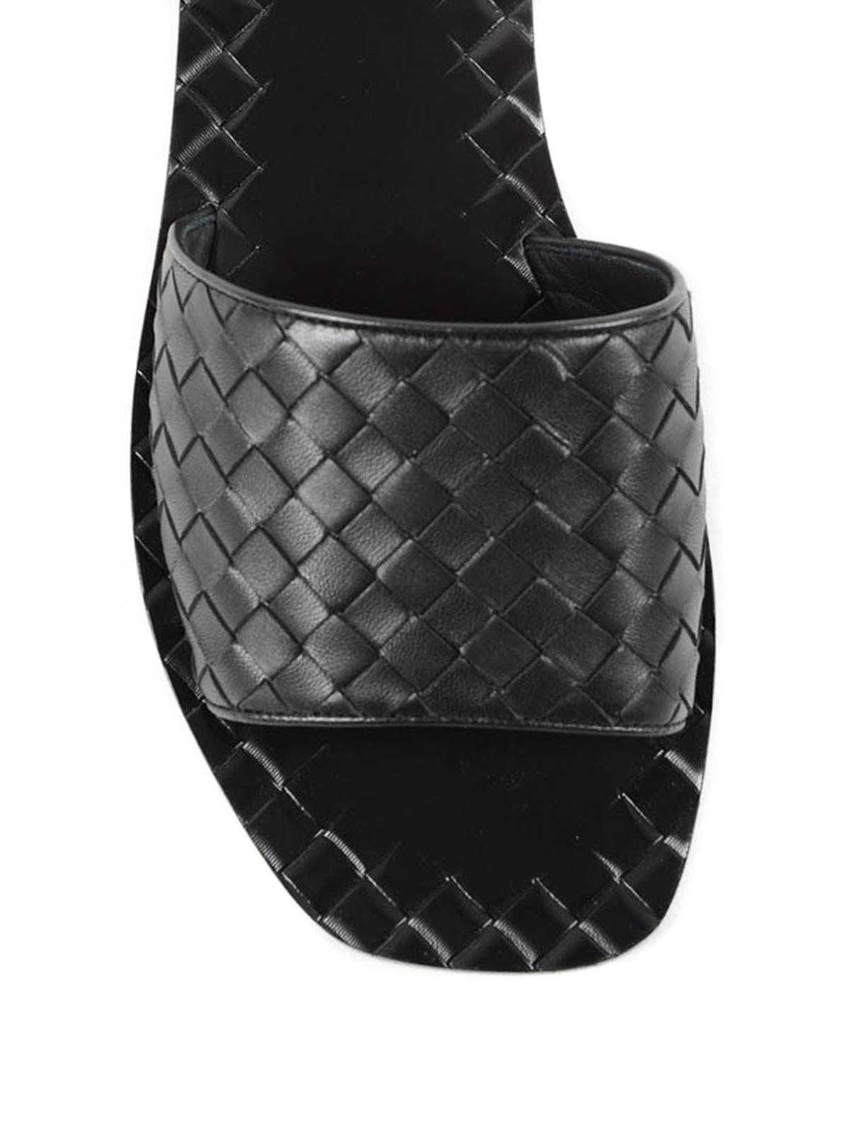 Sandals Bottega Veneta - Nappa Intrecciato sandal - 409276V00131000