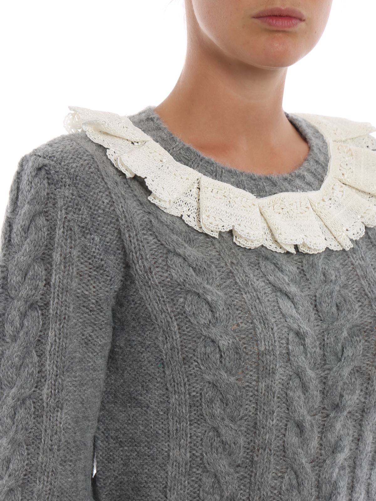 Lace embellished cable knit crew neck 